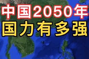 梅西社媒转发与安东内拉合影：一身西装与妻子相拥自拍